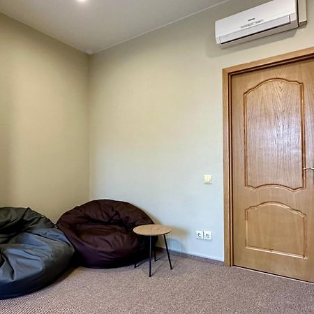 4Room Hostel 키예프 외부 사진